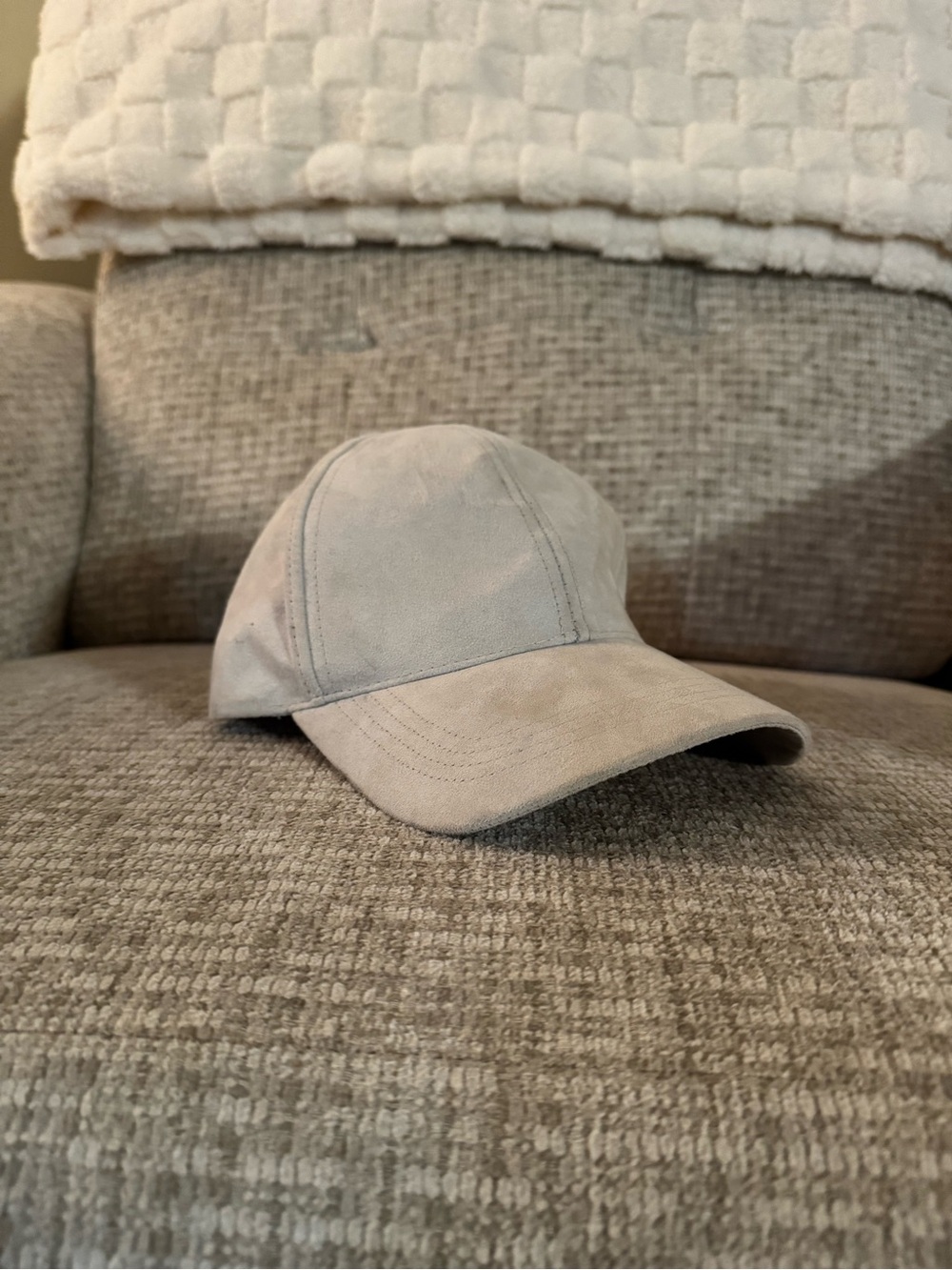 Classic Suede Baseball Cap - Light Gray